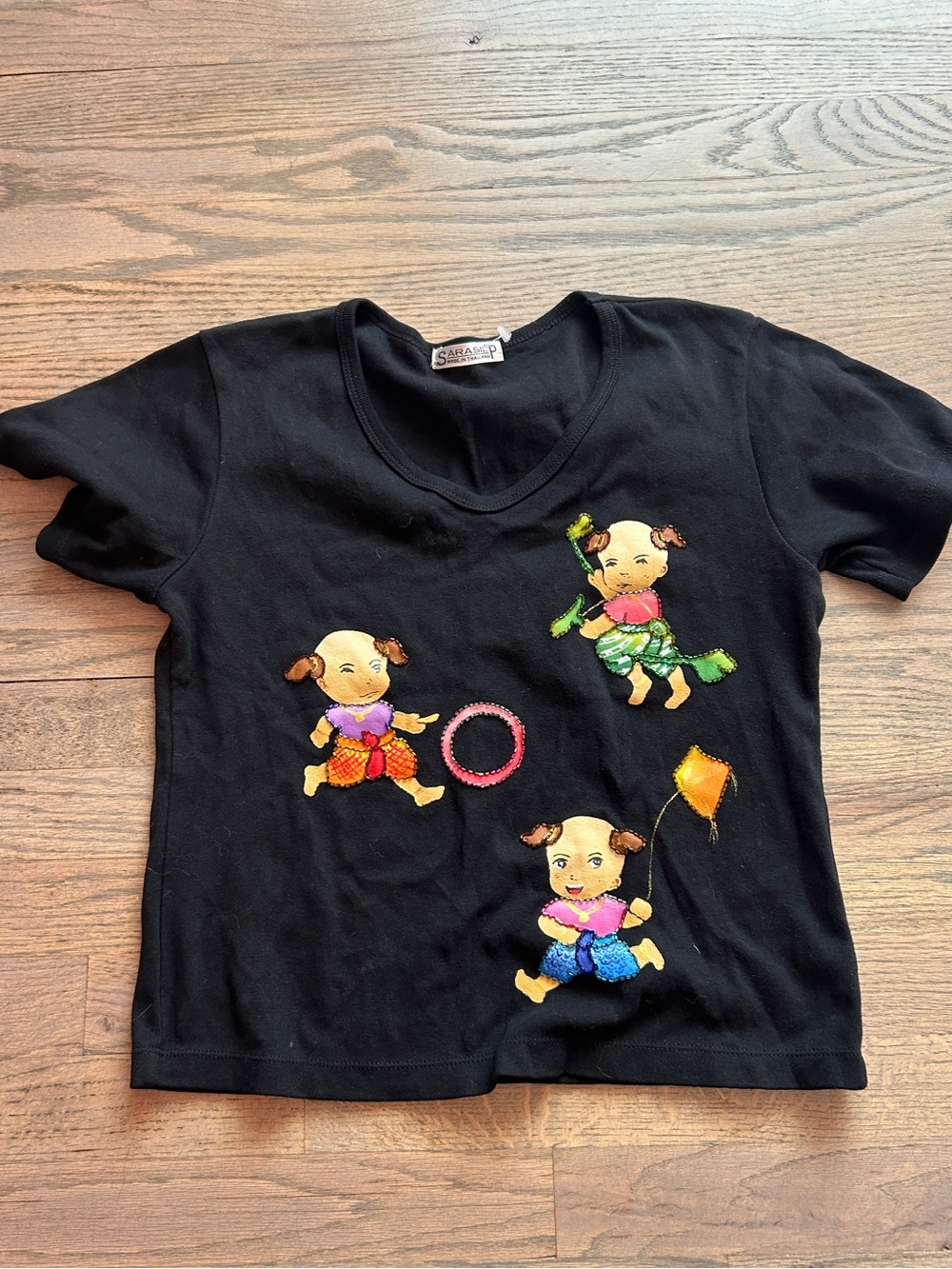Appliqué crop top with beaded design kids running and playing rare vintage
